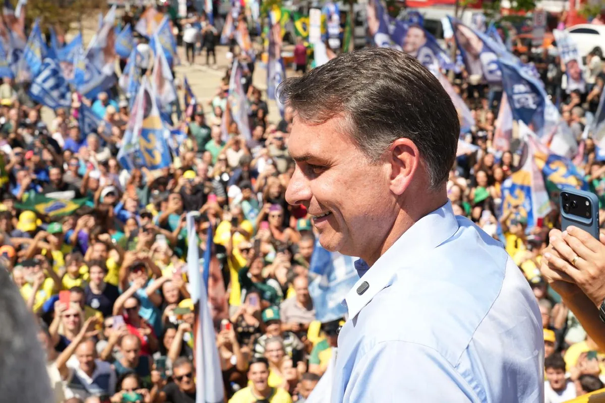 Flávio relaciona reunião de Alcolumbre e Moraes a ações contra sua campanha