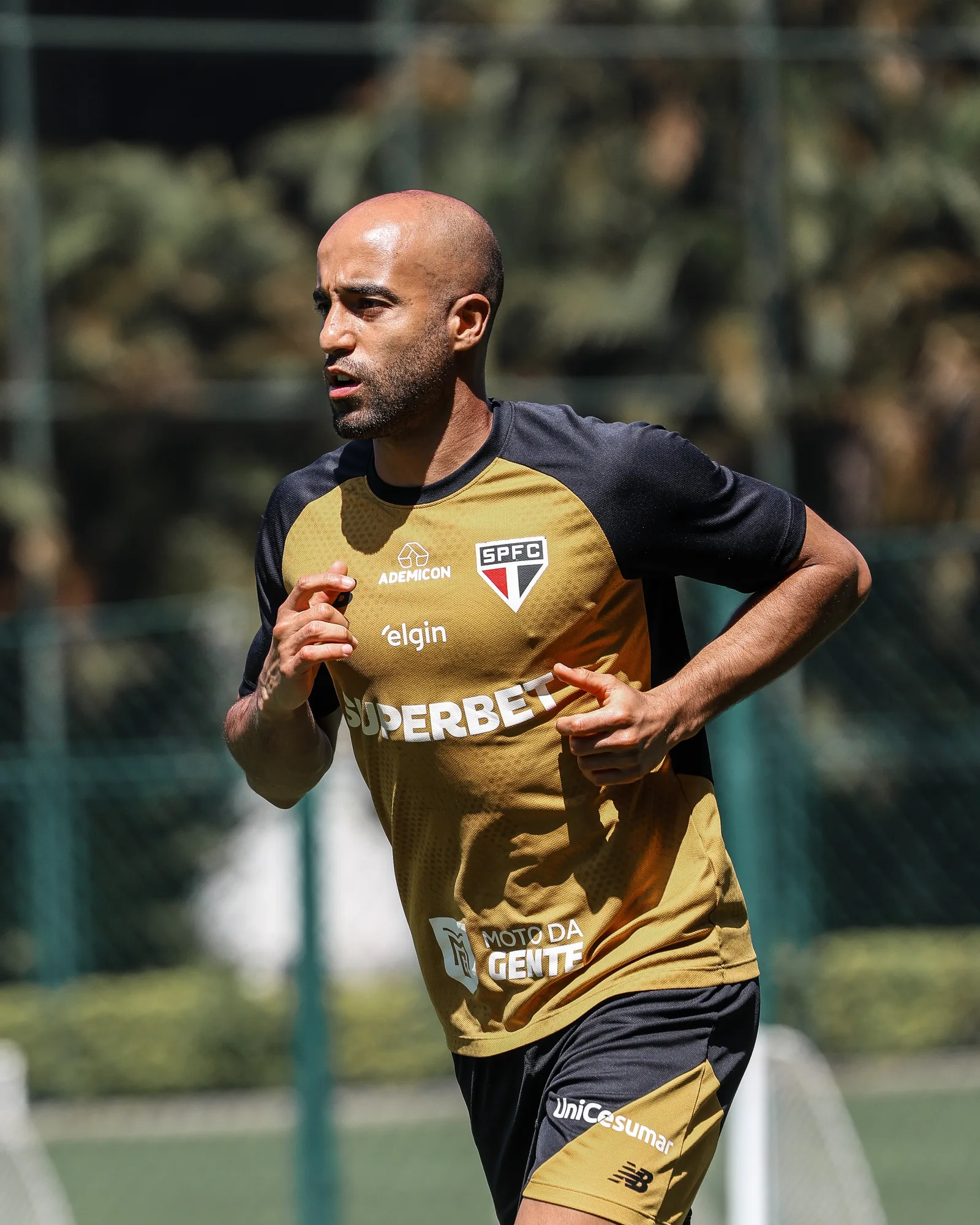 Lucas pode voltar antes do fim de outubro, e São Paulo prepara clássico
