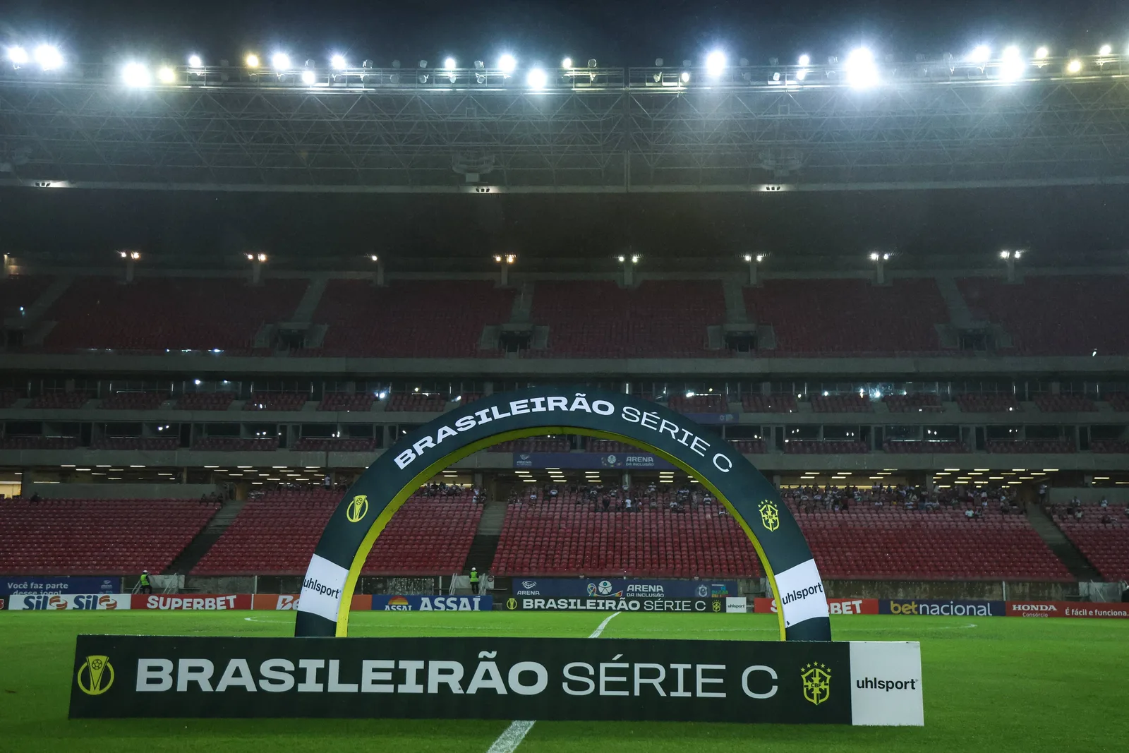 Santa Cruz e Botafogo-PB iniciam disputa por acesso na Série C