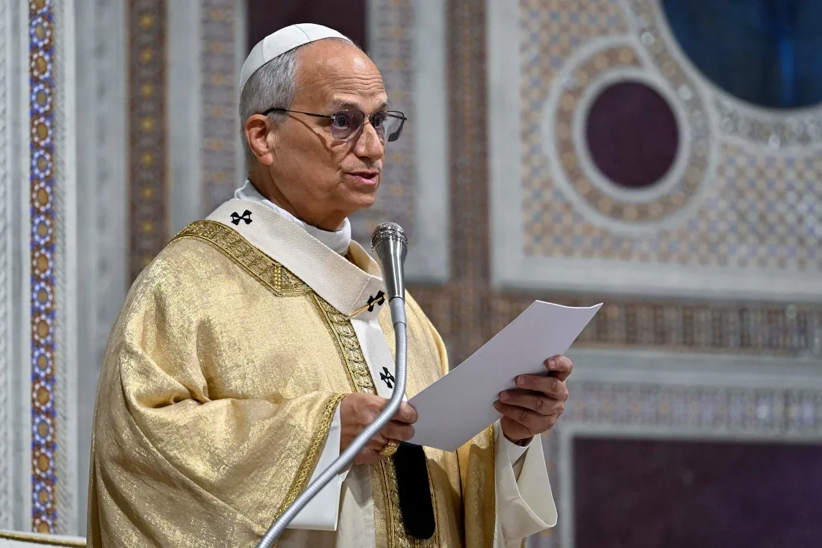 Leão XIV critica extrema direita e pede retorno aos valores do Evangelho