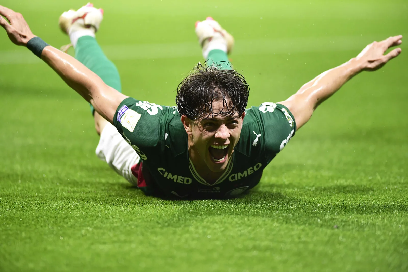 Palmeiras terá mudanças na defesa diante do Athletico-PR