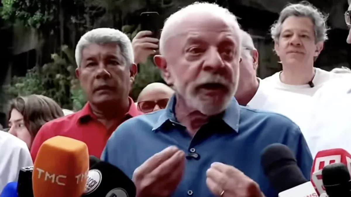 Lula anuncia recurso contra bloqueio de canal no WhatsApp