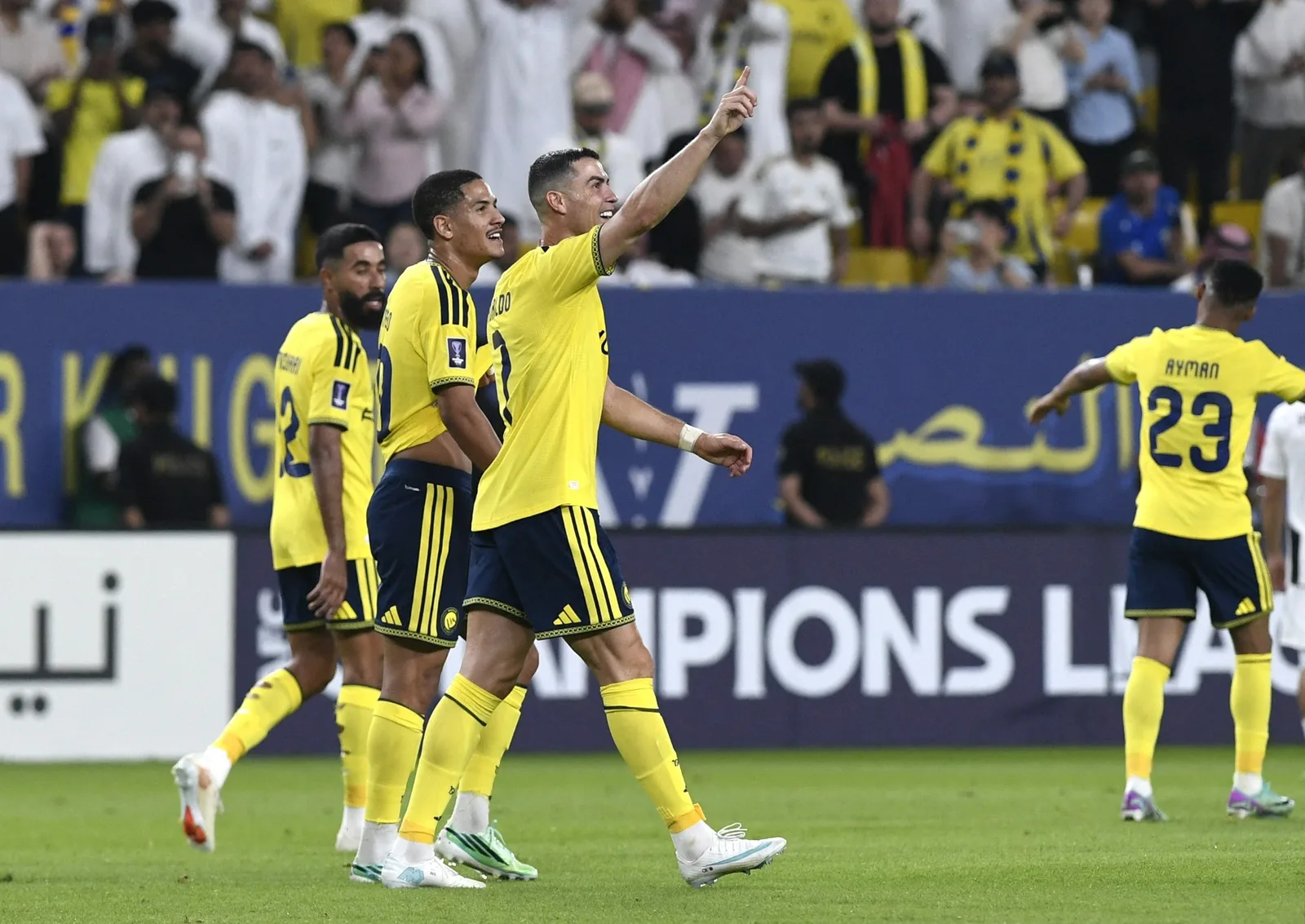 Al-Nassr vence o Netfchi, e Cristiano Ronaldo chega a 981 gols