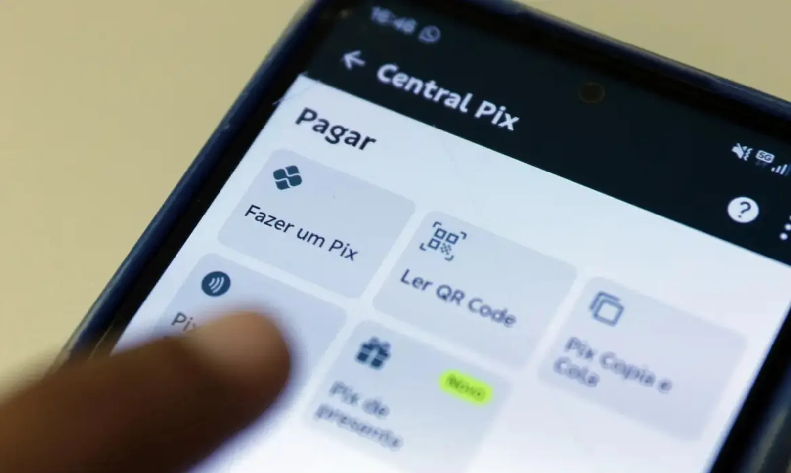 Pix e TIPS entram em estudo para pagamentos entre Brasil e Europa