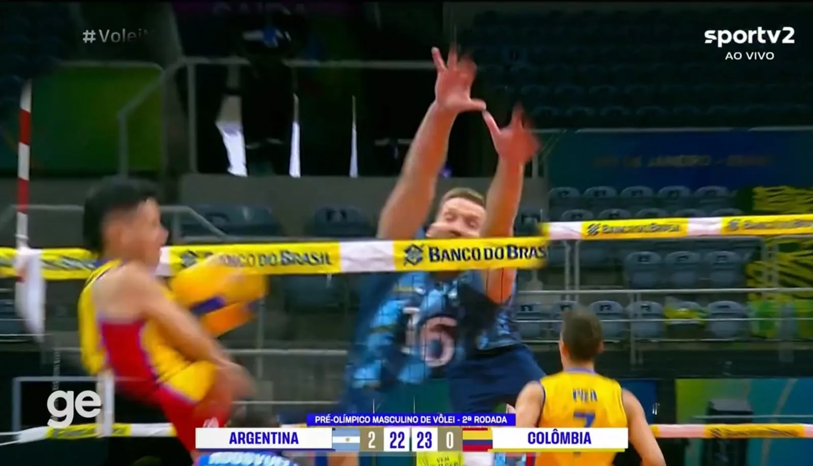 Colombiano marca com o ombro, mas Argentina vence no Sul-Americano de vôlei
