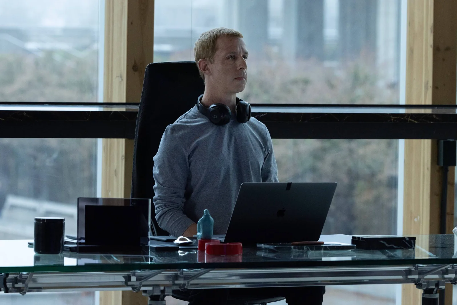 Filme acompanha investigação sobre lucro, algoritmos e controle no Facebook