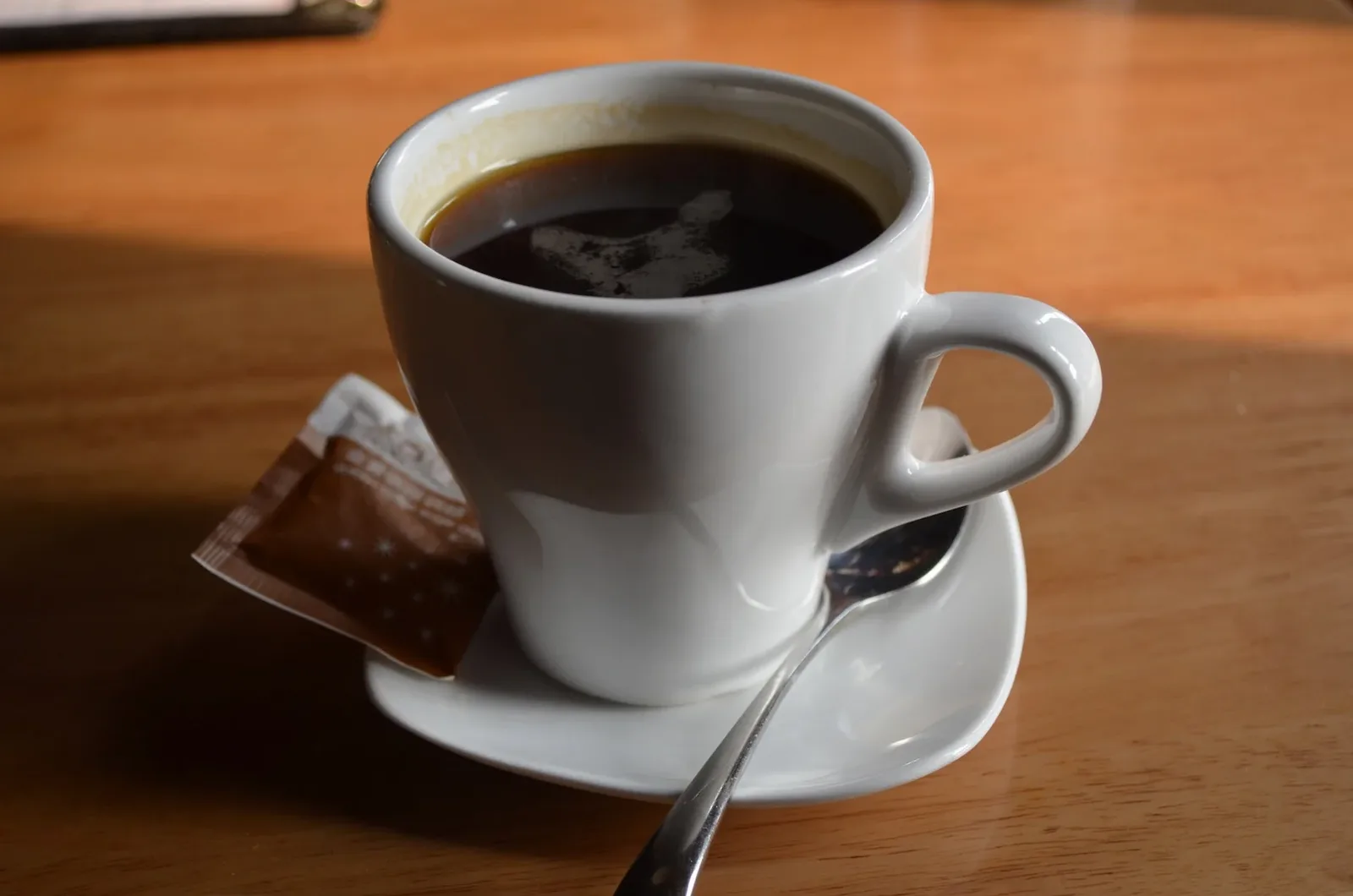 Estudo relaciona café e mudanças no intestino, humor, memória e sono