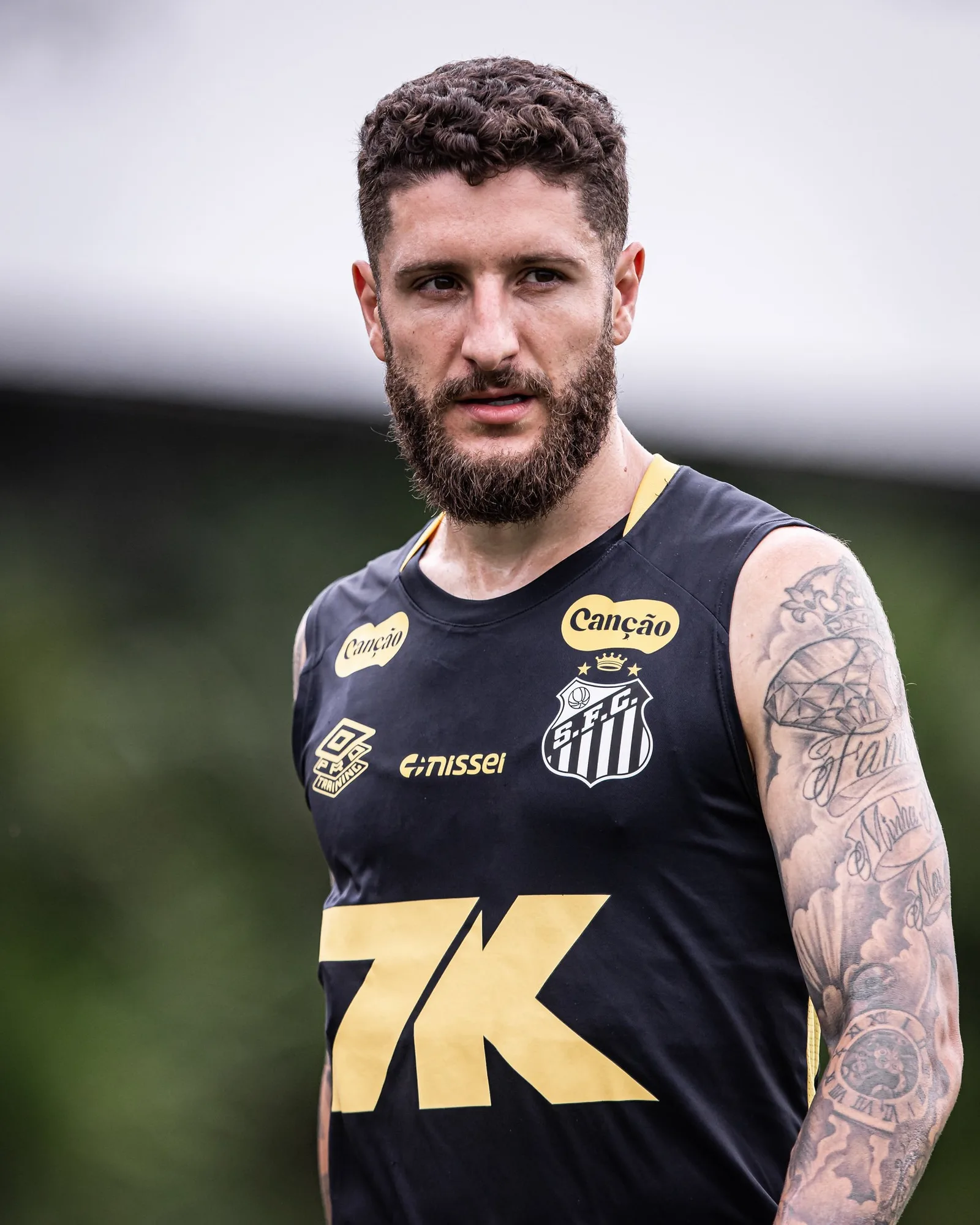Acordo com Zé Rafael prevê pagamentos do Santos até 2032