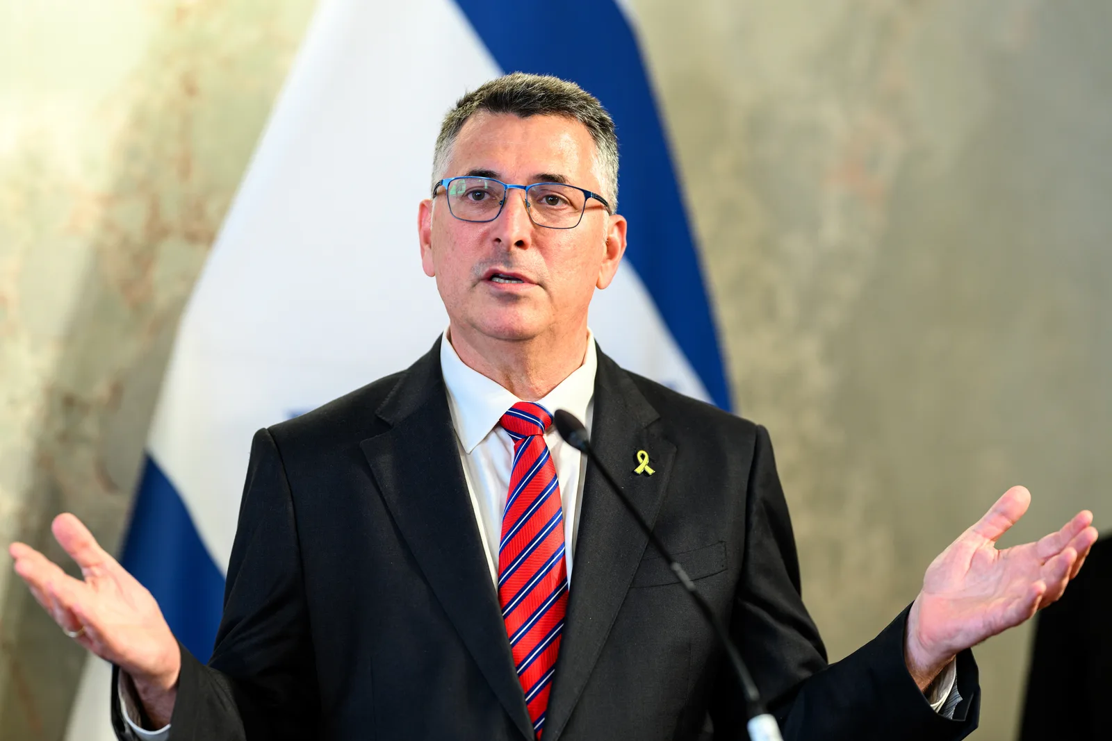 Israel fecha consulado britânico em Jerusalém após sanções do Reino Unido