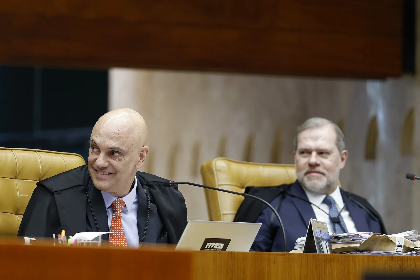 Plenário do STF analisa se investigação contra Moraes pode avançar