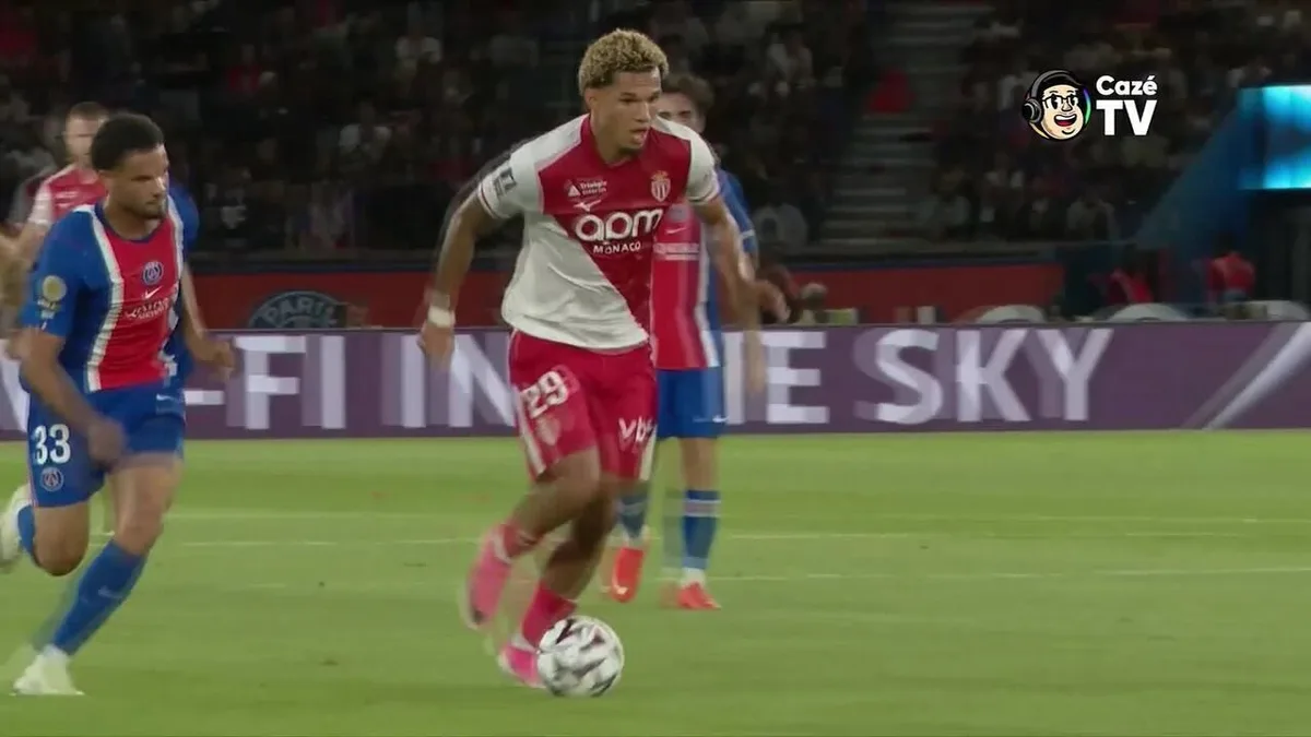 Filipe Luís inicia comando do Monaco com cinco vitórias em competições
