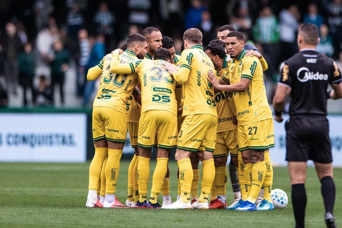 Mirassol vira sobre o Coritiba e encerra jejum como visitante no Brasileiro