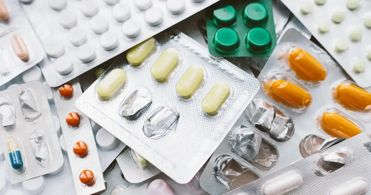 Roubo de medicamentos se concentra à noite e em áreas urbanas, aponta levantamento