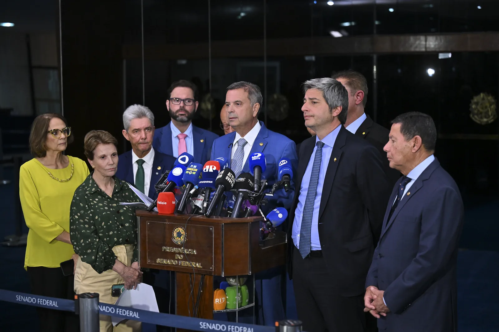 Oposição ameaça obstrução no Senado por pedido de impeachment de Moraes