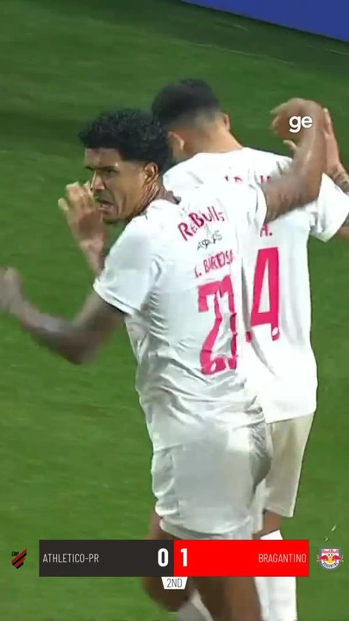 Bragantino confirma transferência de Pedro Henrique para clube saudita