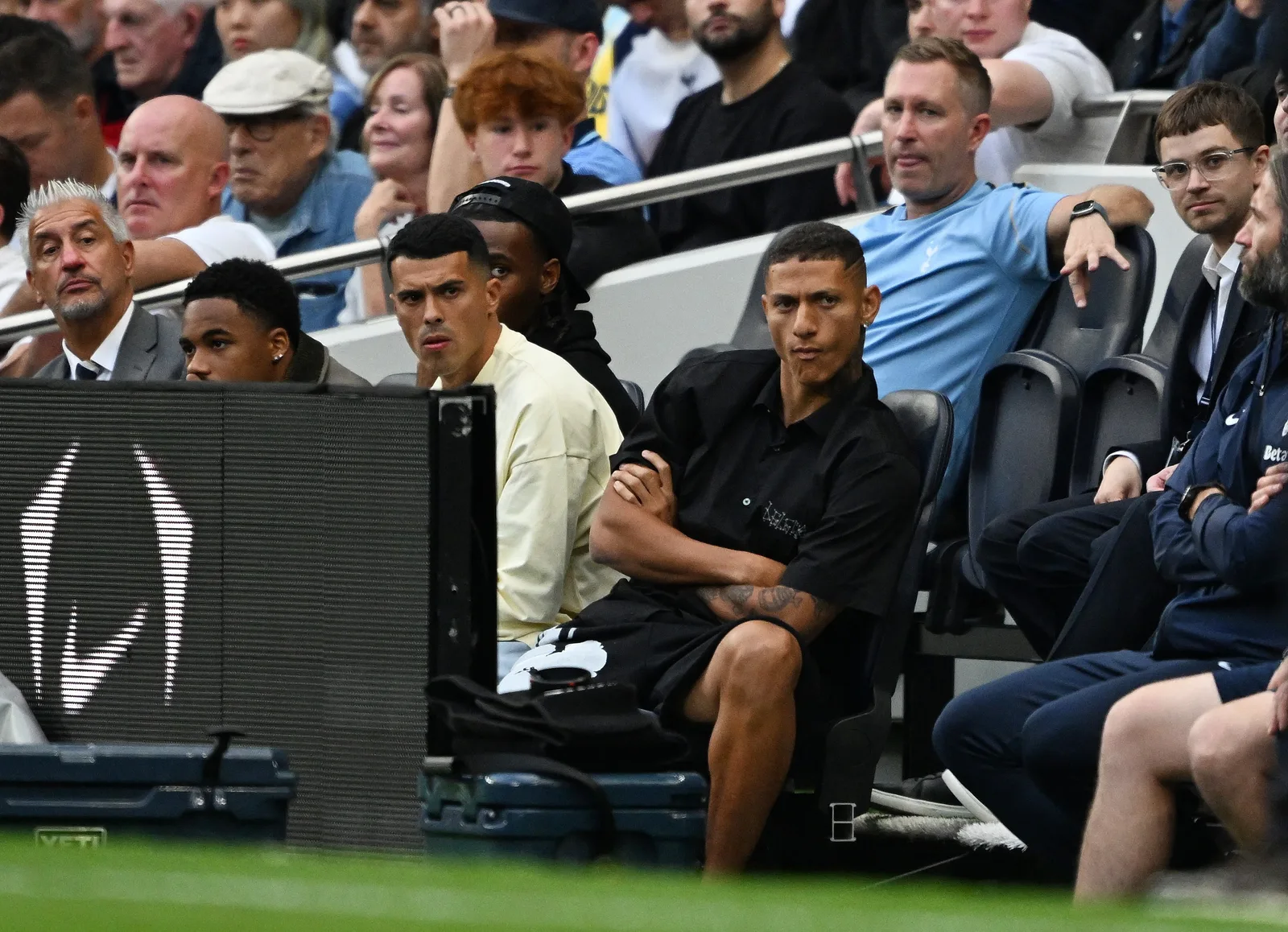 Tottenham mantém Richarlison fora da equipe para duelo com Liverpool