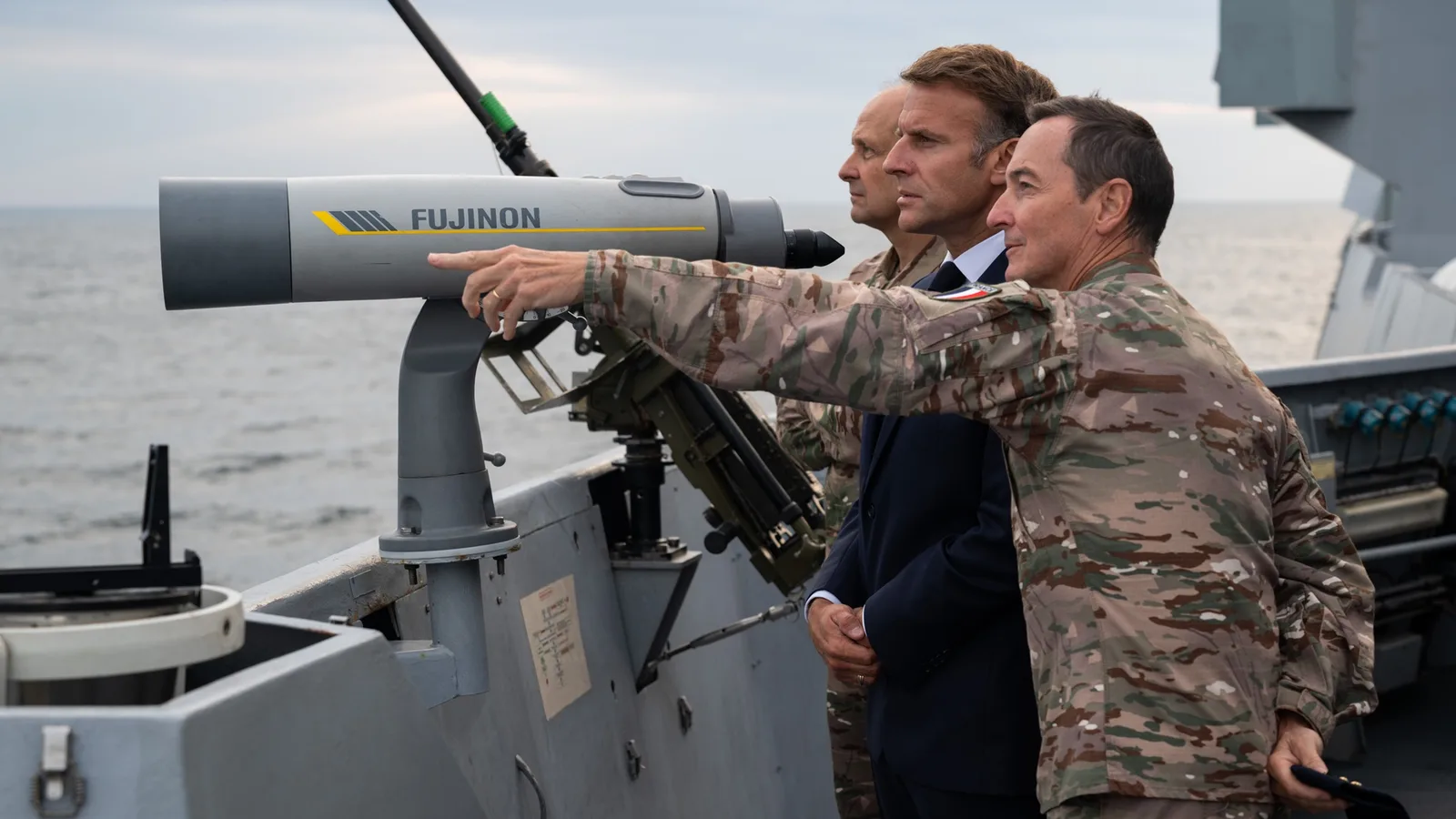 França testa míssil M51.3 lançado de submarino nuclear