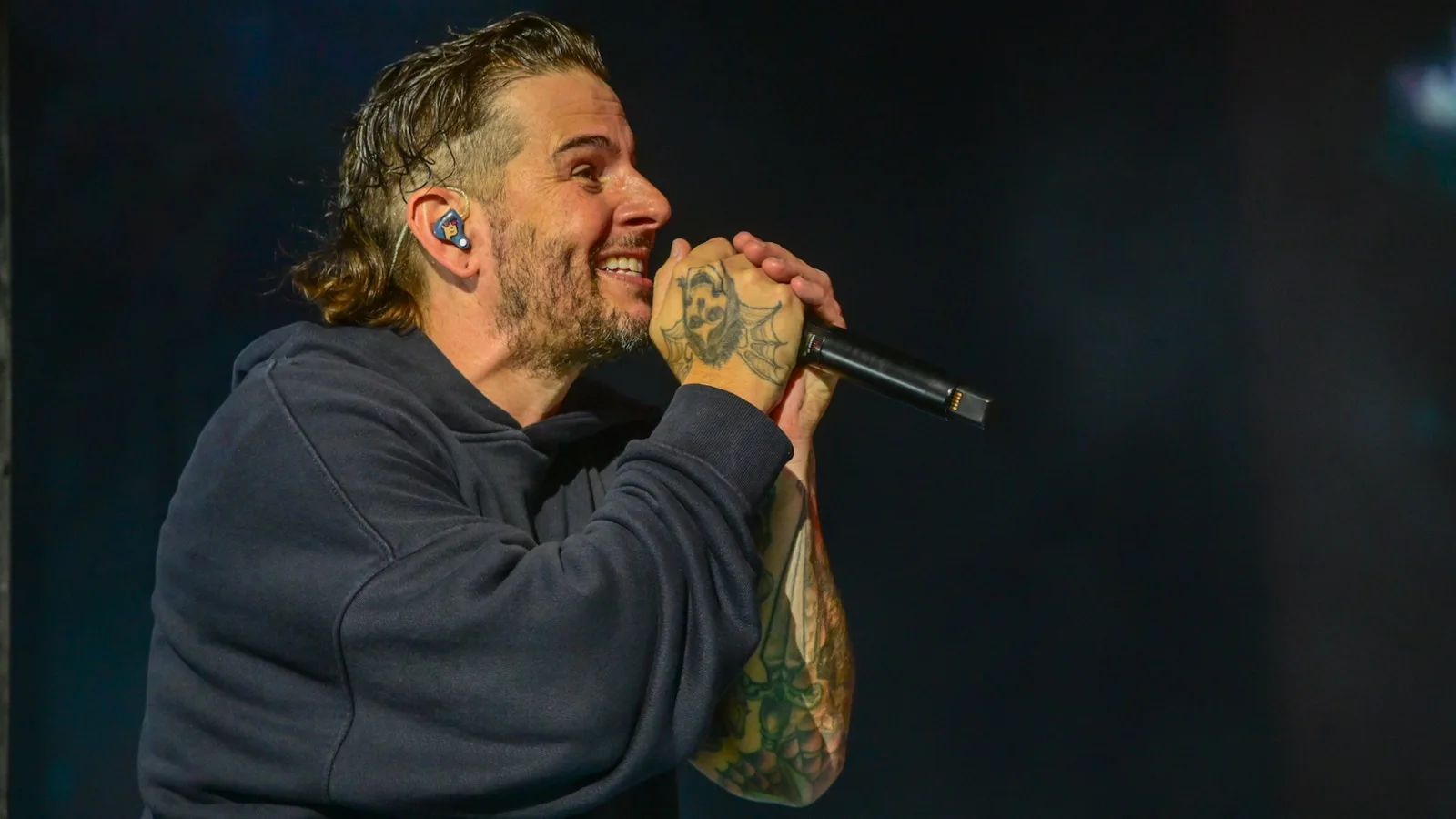 Rock in Rio tem metal, chuva e reação dividida no segundo dia