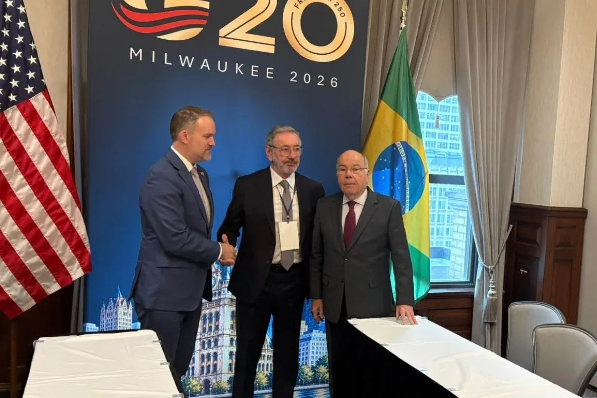 Brasil e Estados Unidos discutem tarifas em reunião ministerial no G20