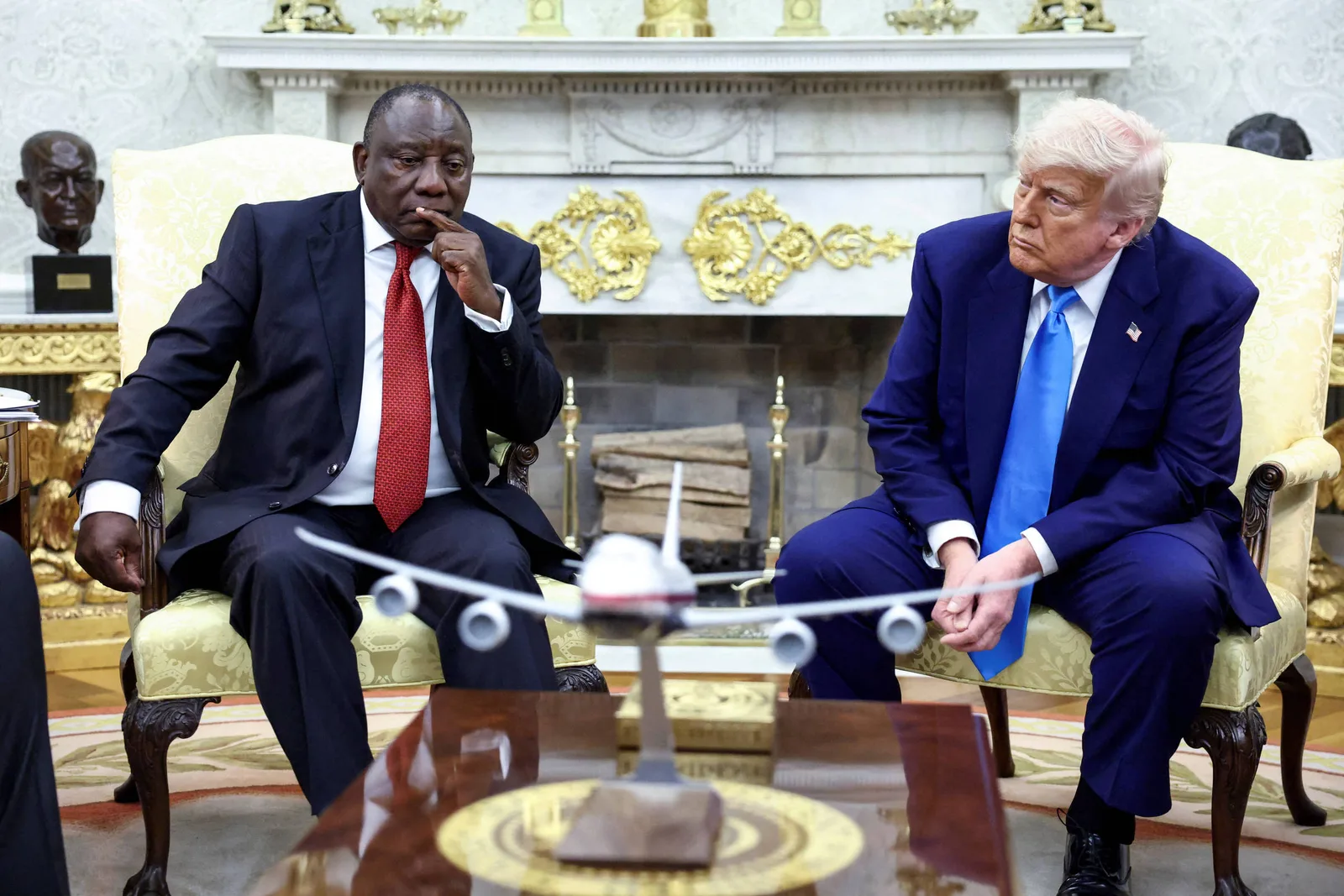 EUA anunciam restrição de vistos para sul-africanos ligados a políticas raciais