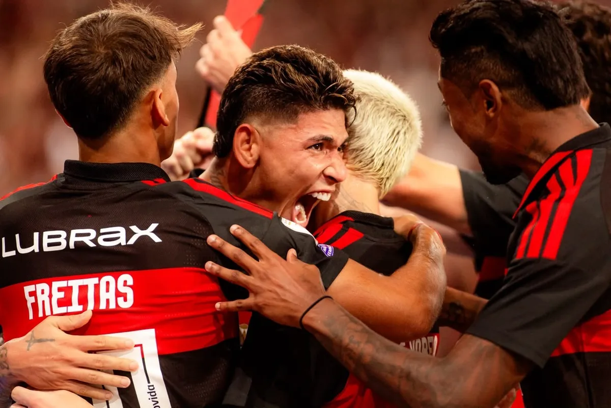 Flamengo chega a 70,55% de chance de título no Brasileirão