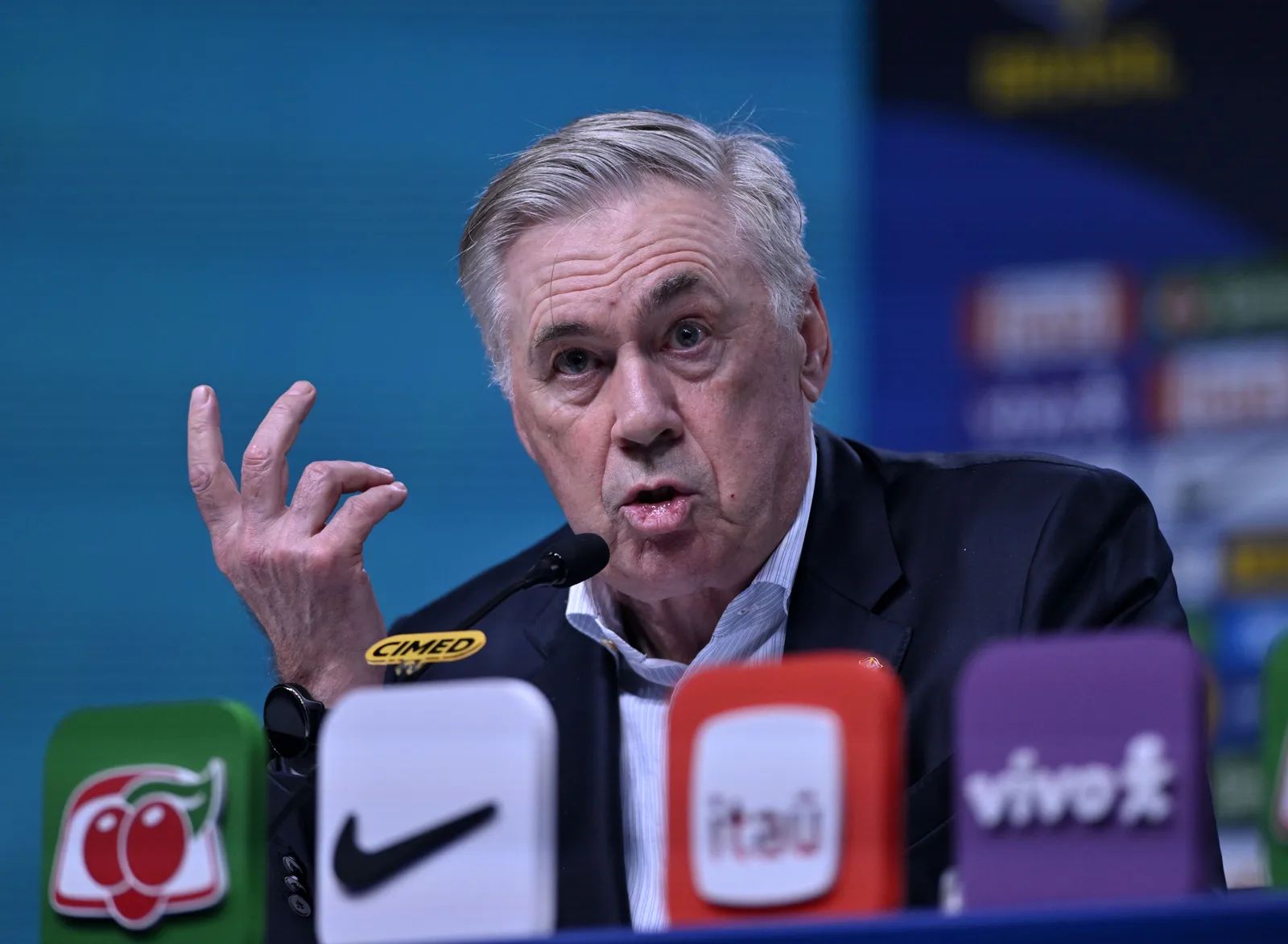 Ancelotti define lista do Brasil com possíveis estreantes nesta quarta-feira