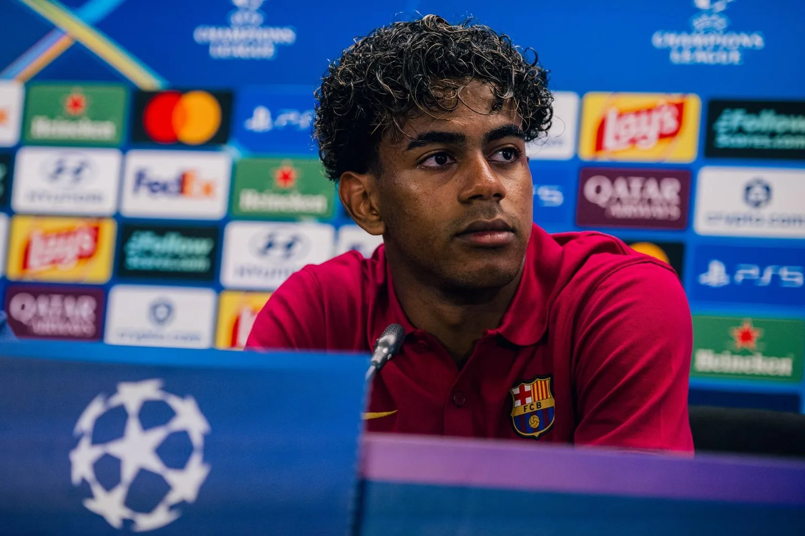 Yamal destaca felicidade e mira estreia do Barcelona antes da Bola de Ouro