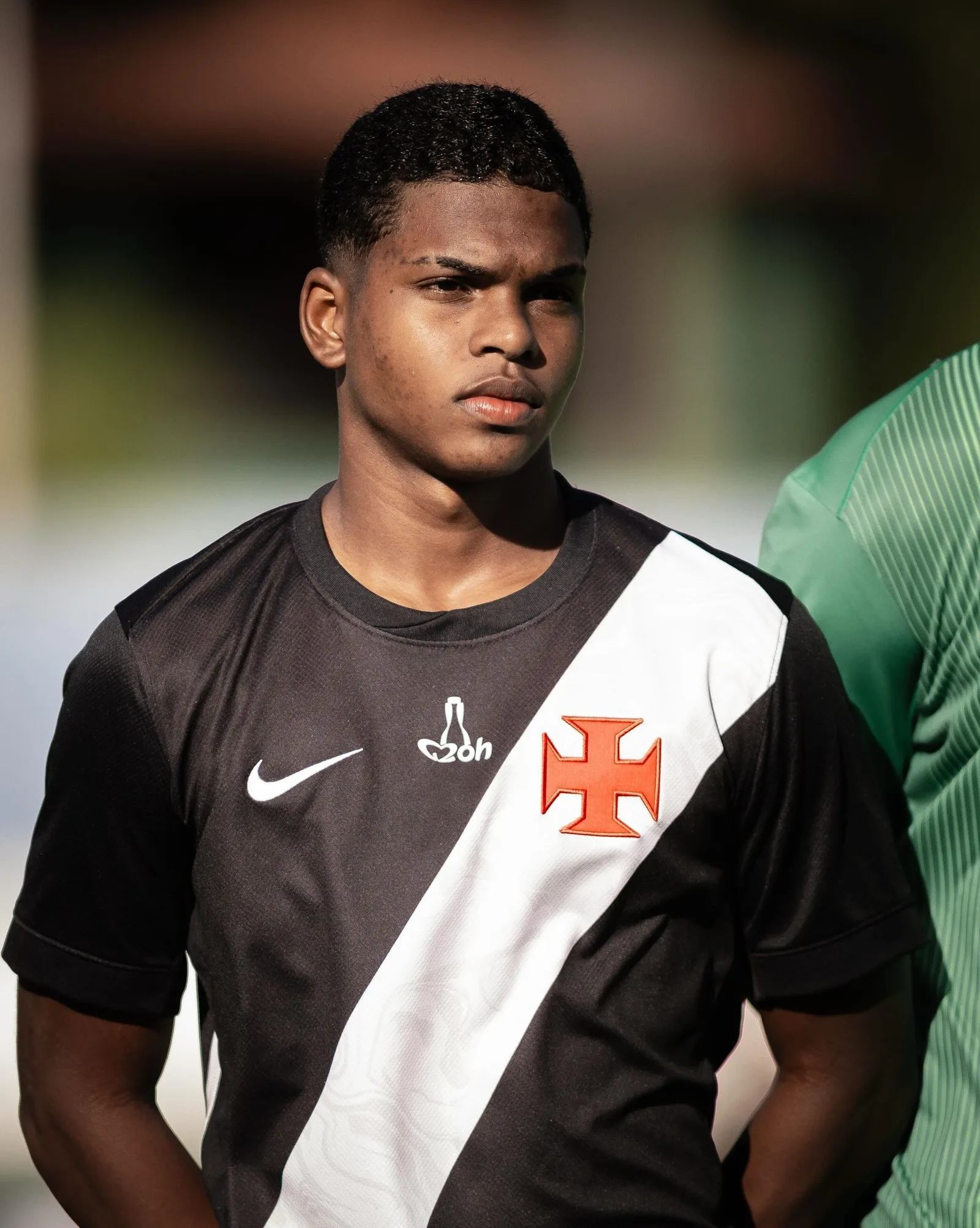 Erik Leite se destaca no Vasco e atrai interesse do Feyenoord