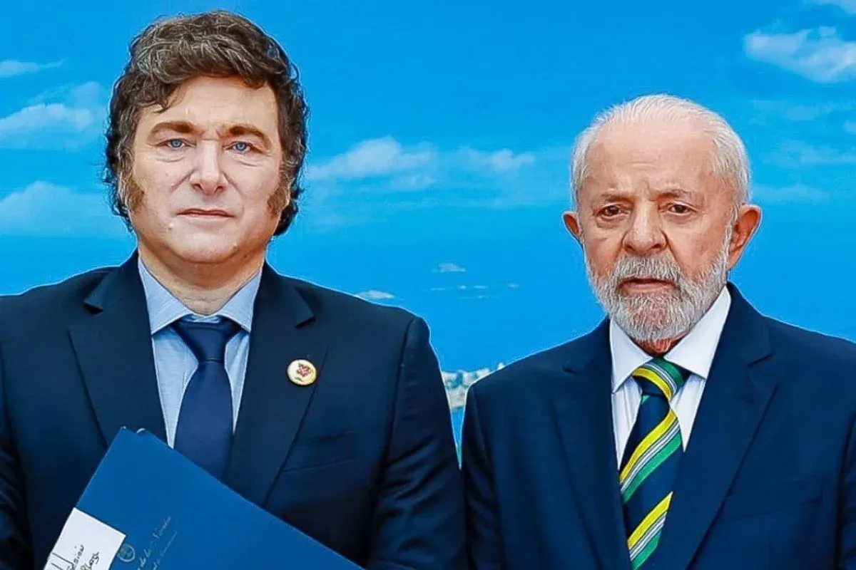 Milei volta a apoiar Flávio Bolsonaro e afasta Brasil e Argentina