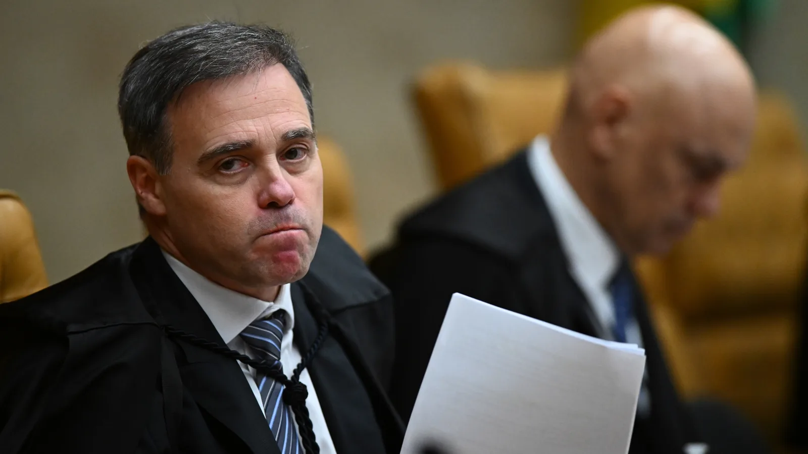 Mendonça contesta uso de inquérito e pede apuração sobre Moraes