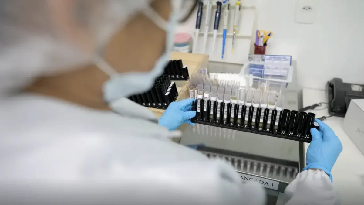 Vacina Vivaxin começa avaliação clínica contra malária por Plasmodium vivax