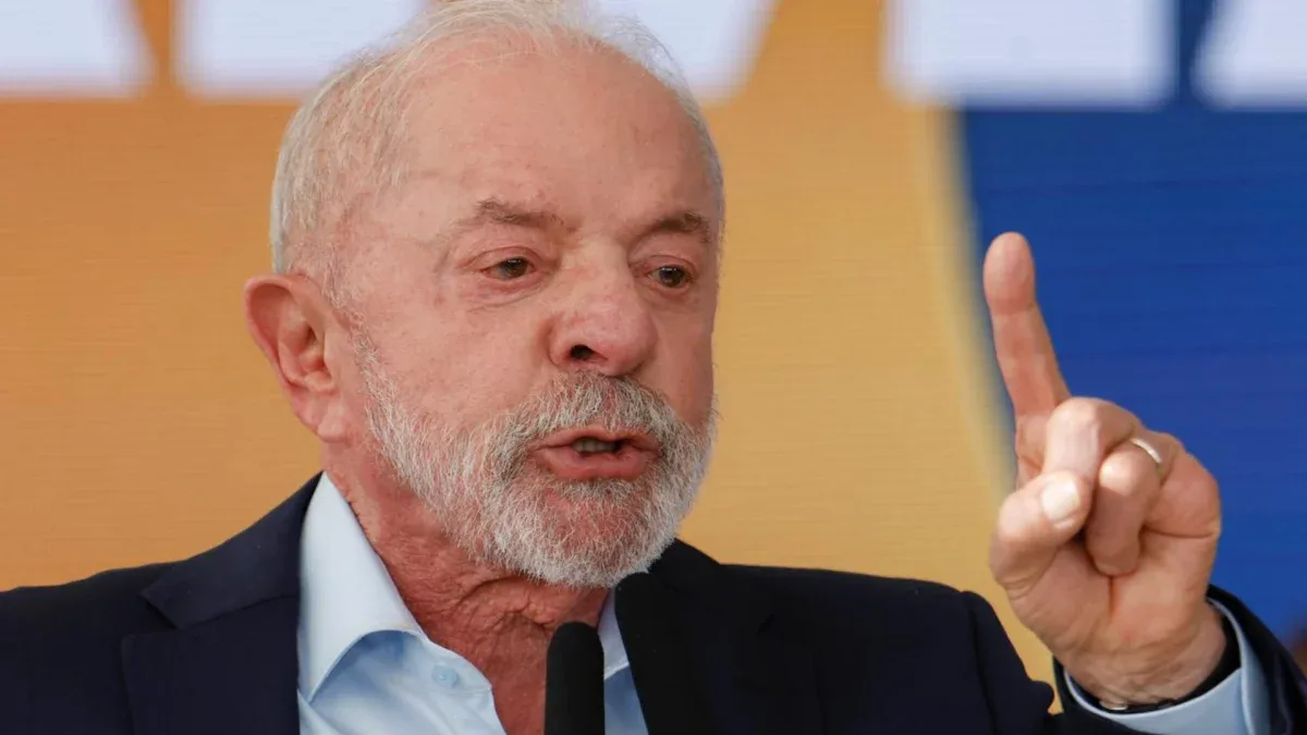 Em Teresina, Lula critica influência dos EUA e reforça apoio a candidatos