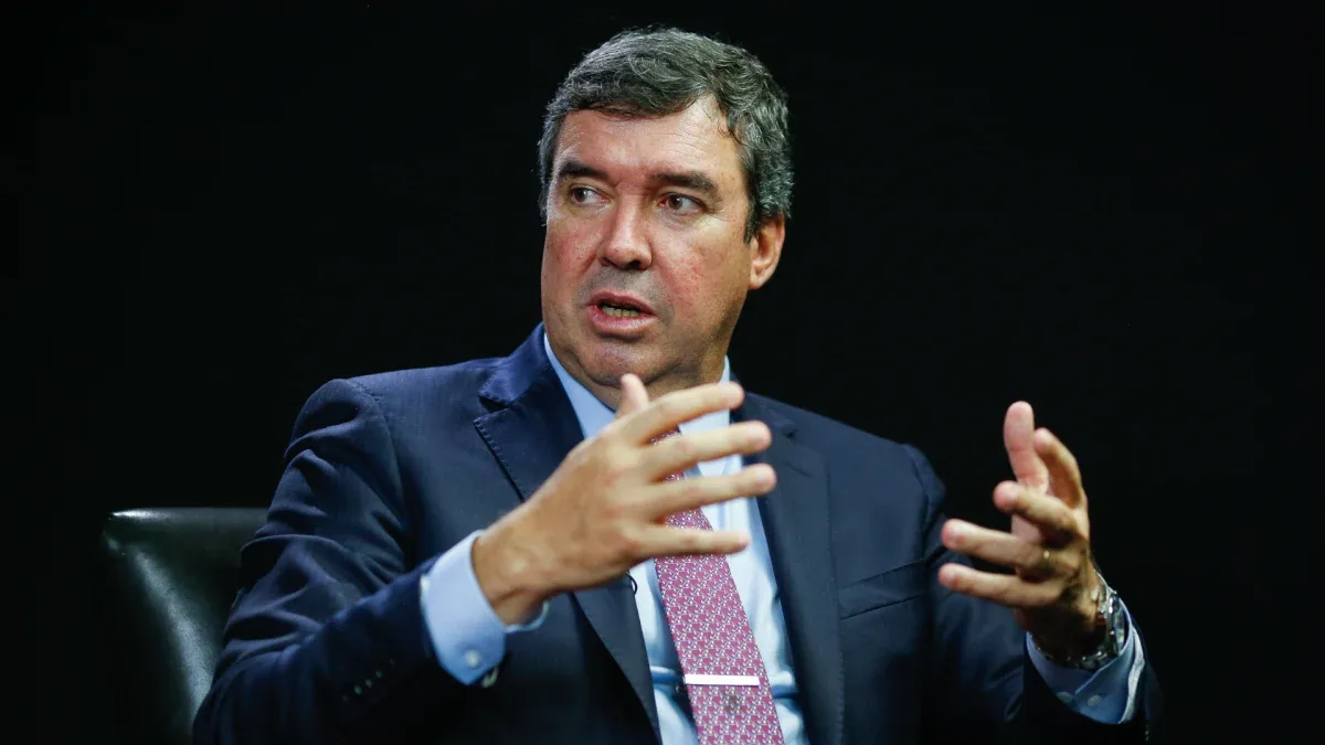 Eduardo Riedel garante novo mandato no governo de Mato Grosso do Sul