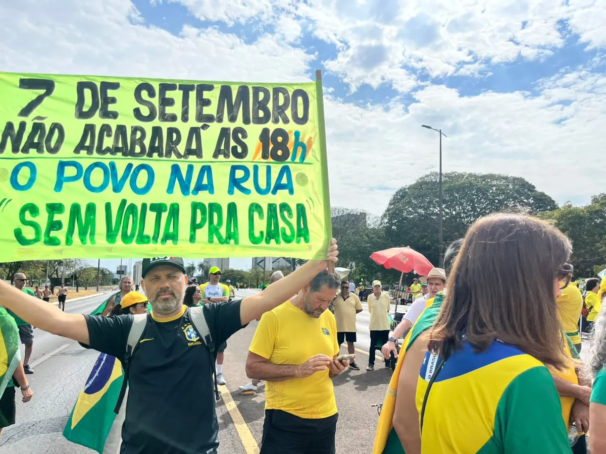 Ato do PL defende Mendonça e cobra impeachment de Moraes em Brasília