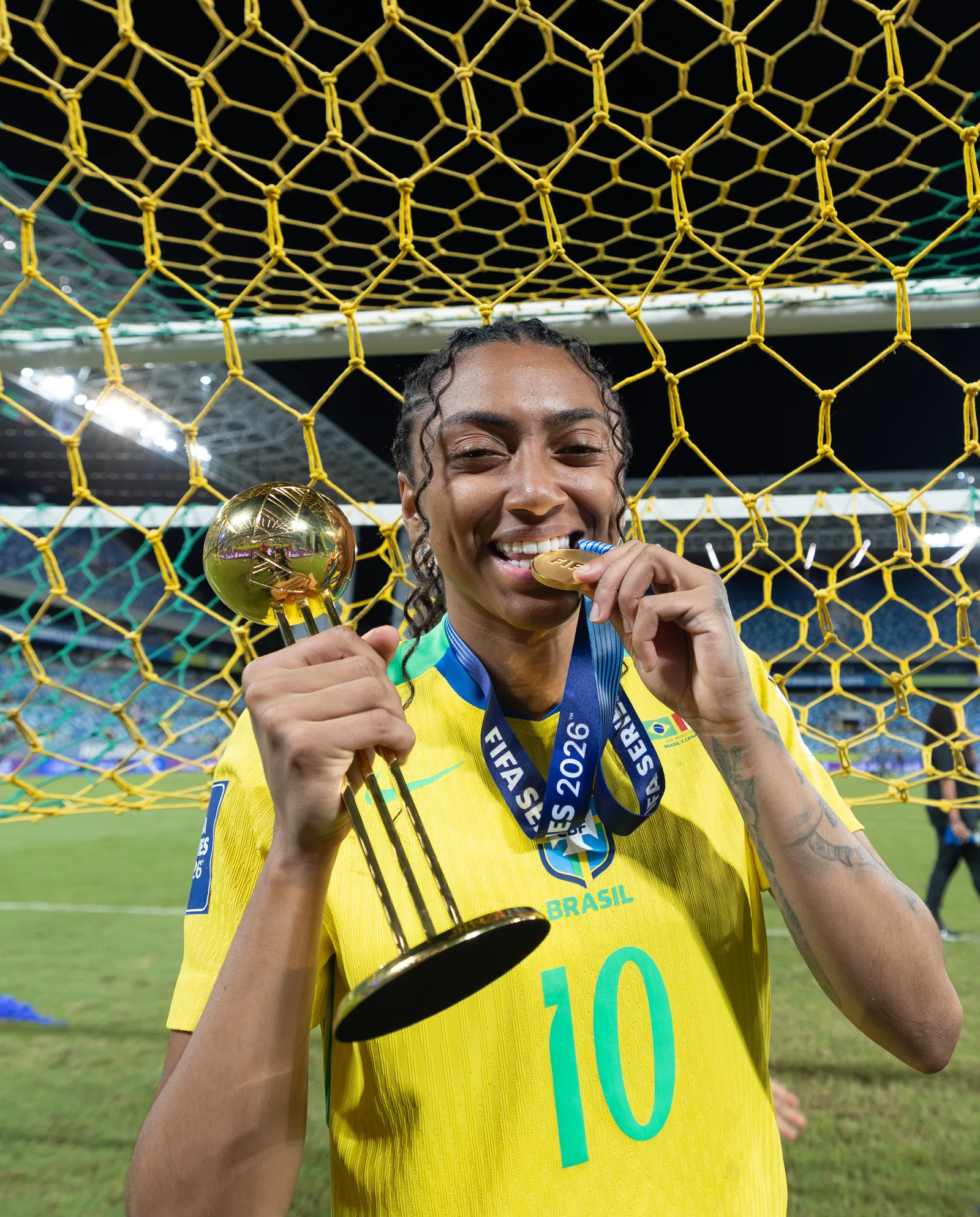 Kerolin reassume a camisa 10 do Brasil após recorde no mercado de transferências