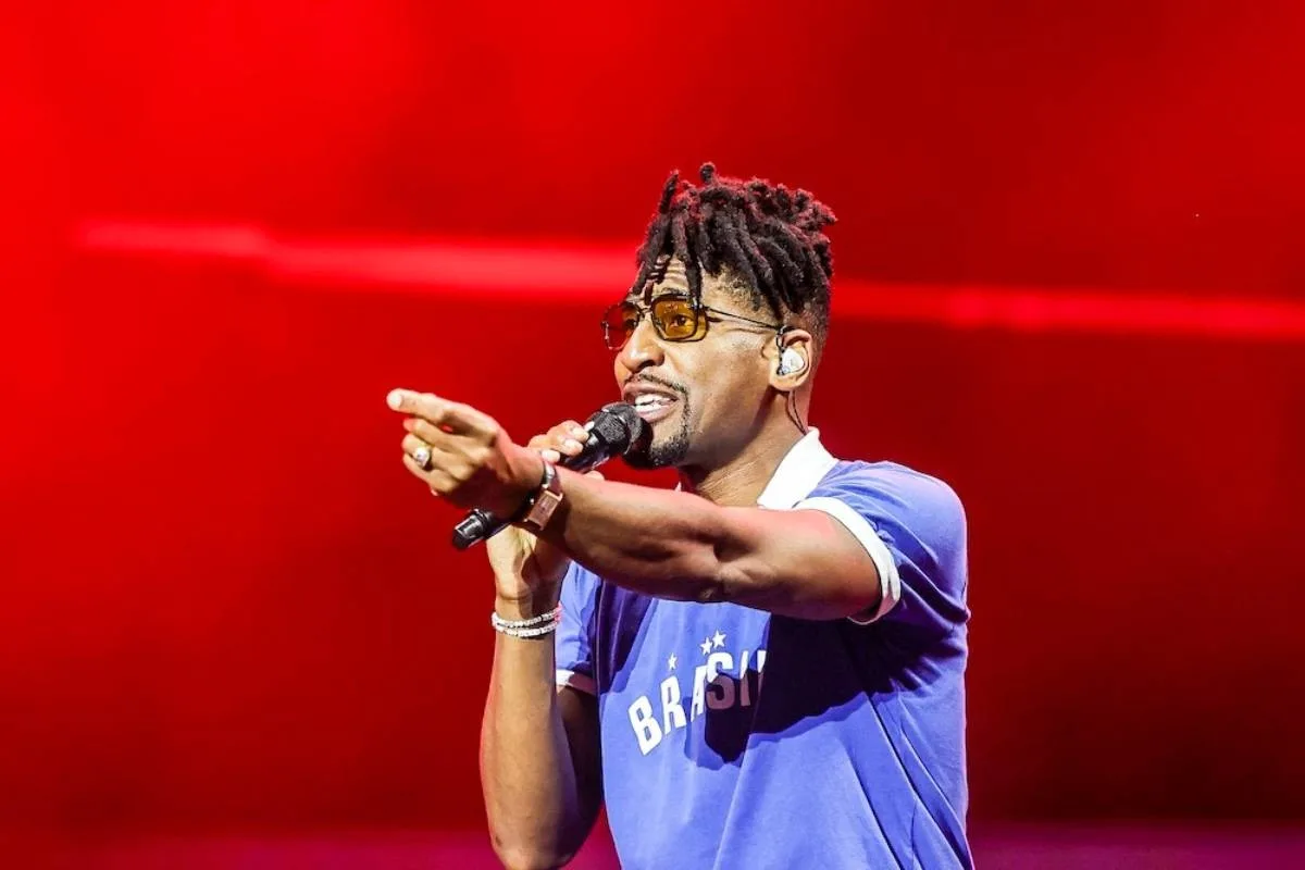 Jon Batiste leva “Mas Que Nada”, Beethoven e “love riot” ao Rock in Rio