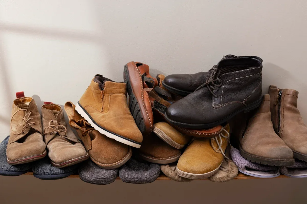 Estudo relaciona uso de sapatos a mudanças no tecido interno do tornozelo
