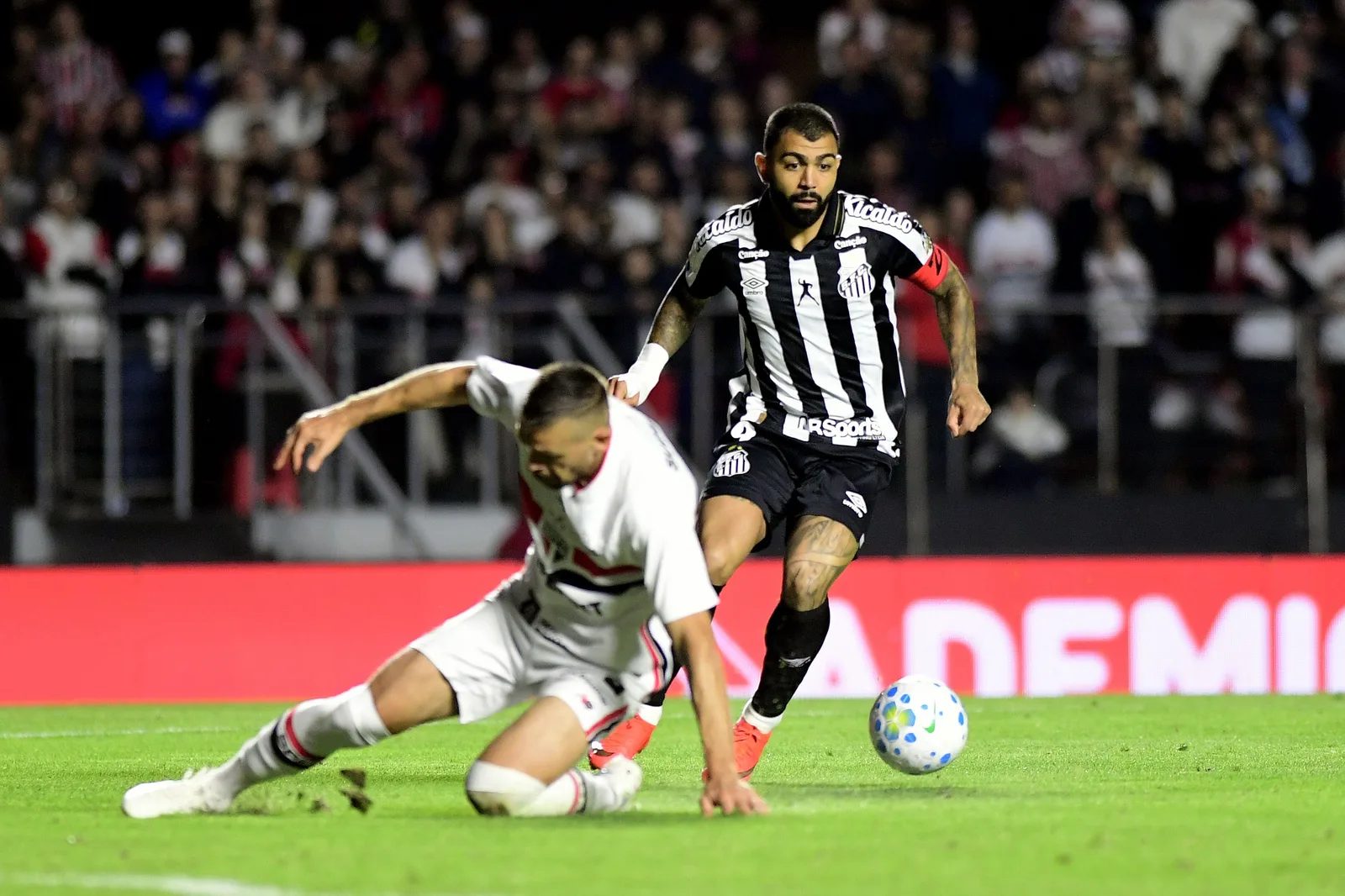 Ryan Francisco lidera notas do São Paulo; Tolói fica na última posição