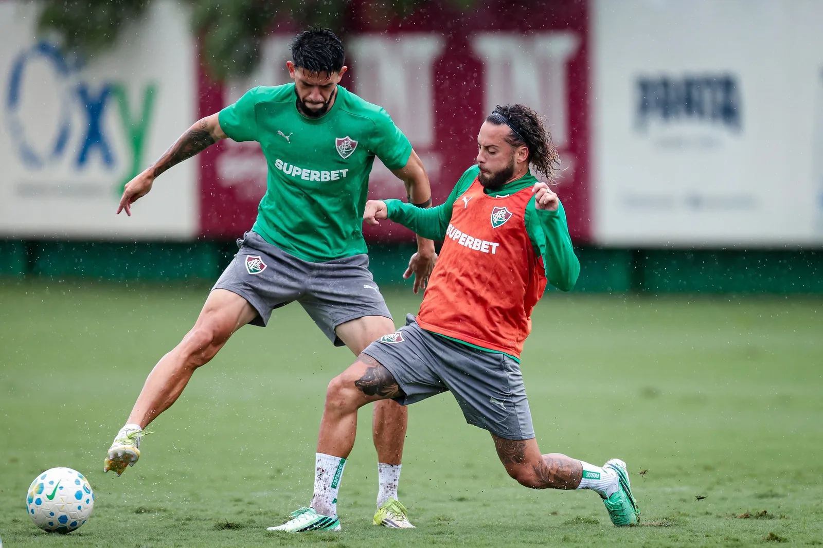 Fluminense encerra semana com treino intenso e destaque para Rodrigo Castillo