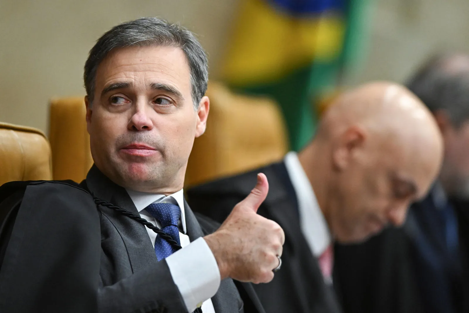 Relatório sobre mensagens de Vorcaro e Moraes será analisado pelo STF