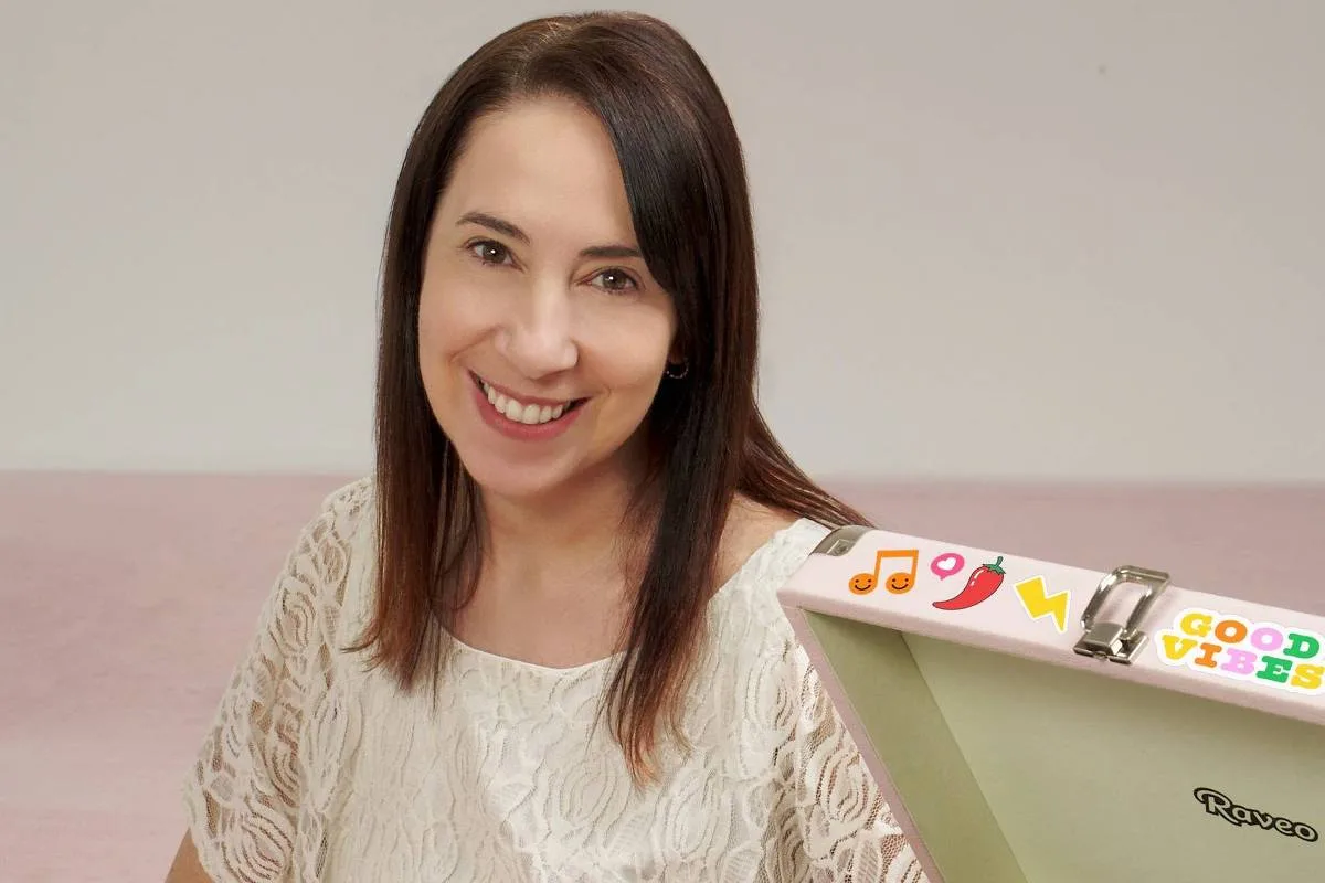 Paula Pimenta lança nova série com foco em música e leitores jovens