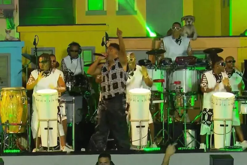 Timbalada mistura capoeira, piano e trio elétrico em show no Rock in Rio