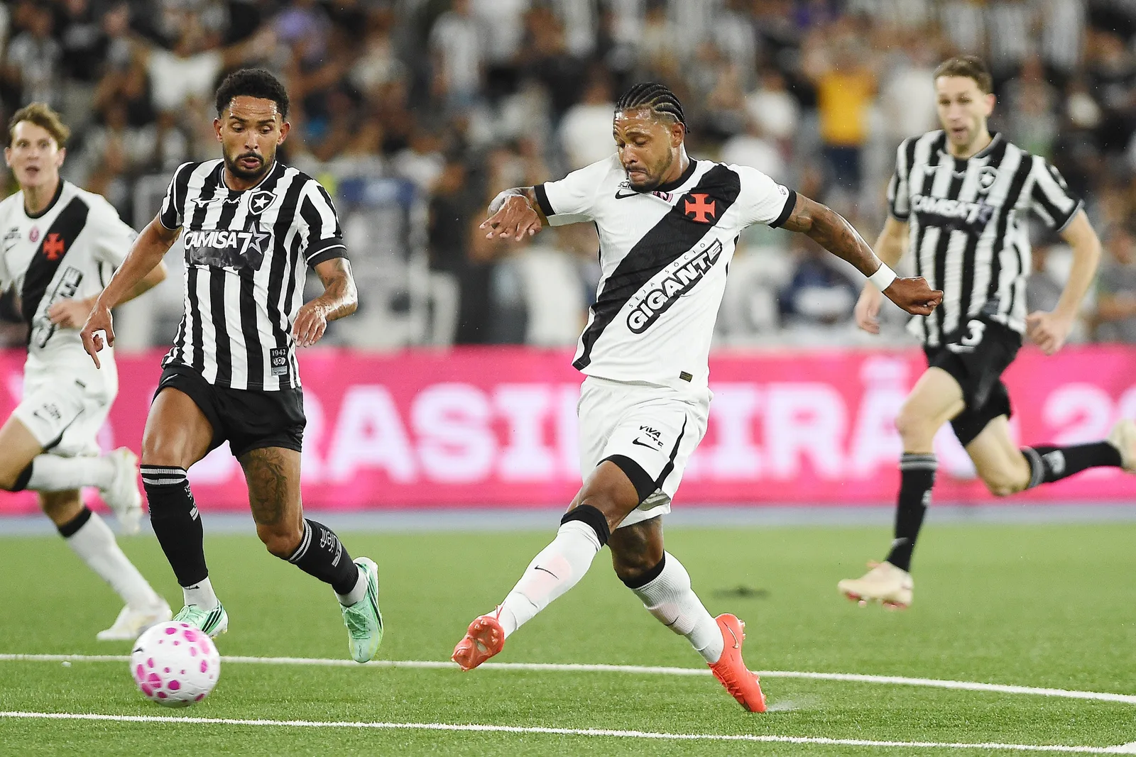 Palpites para a 30ª rodada do Brasileirão têm clássicos equilibrados