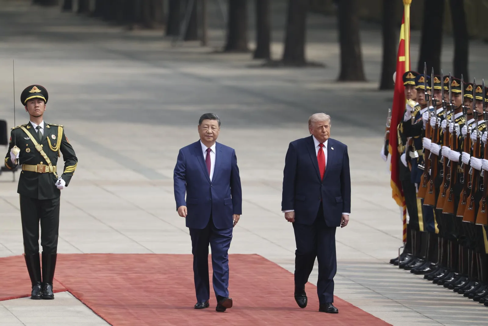 Trump rejeita cautela enquanto empresas alertam para riscos da inteligência artificial