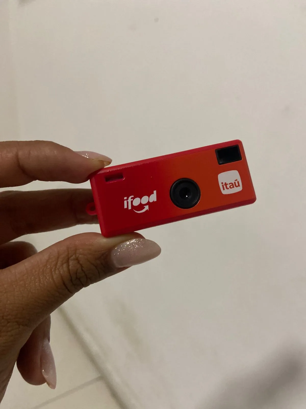 Brindes do Rock in Rio incluem minicâmeras, bichinho virtual e fones