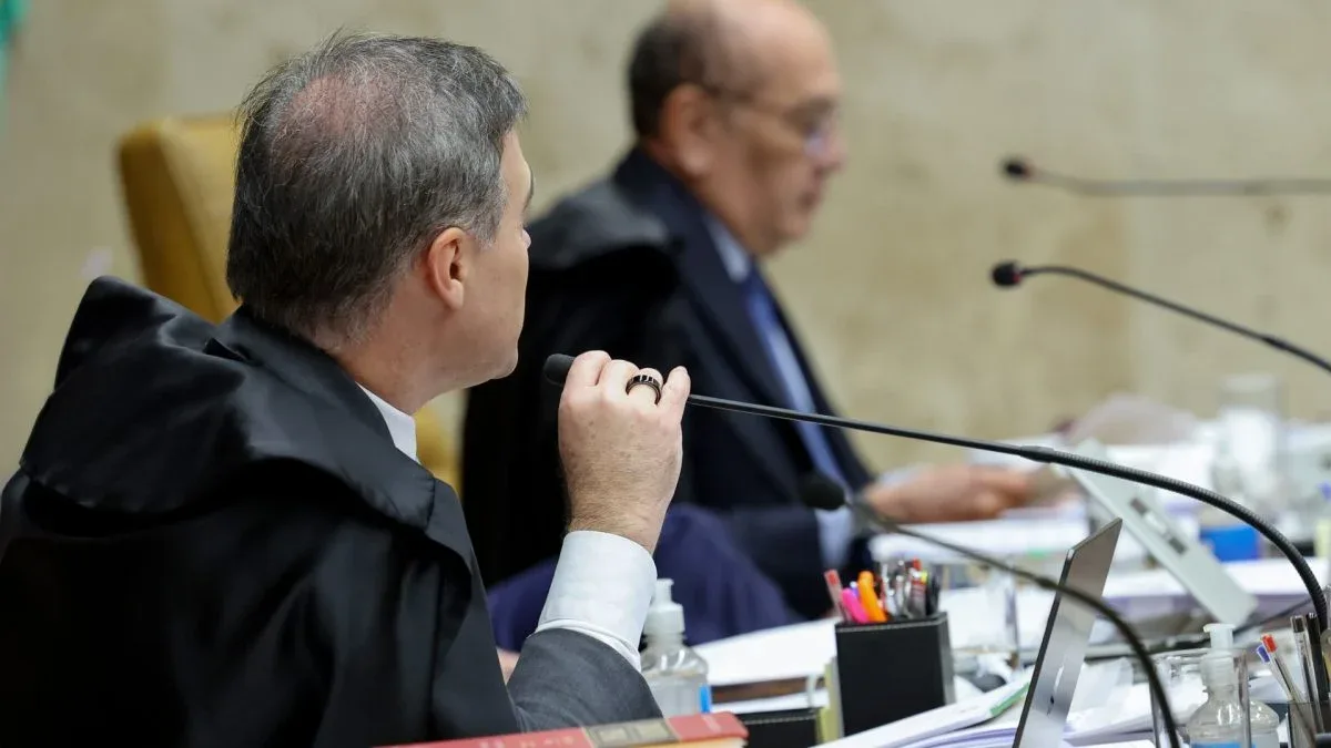 Gilmar cobra explicações sobre vazamentos em julgamento no Supremo