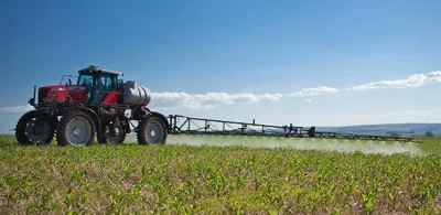 Brasil amplia produção agrícola, mas mantém dependência de fertilizantes importados