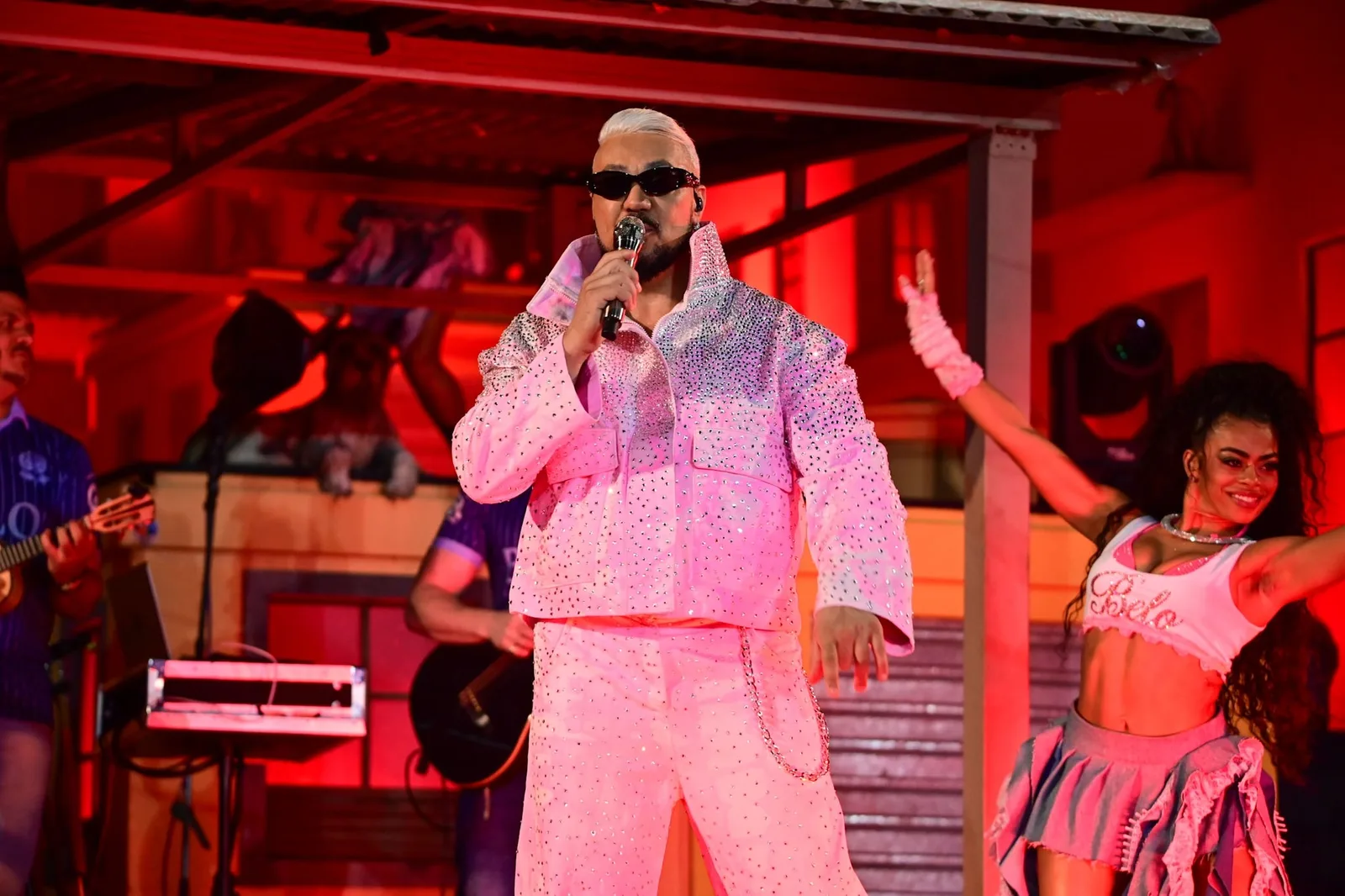 Belo transforma Palco Favela em coro de sucessos no Rock in Rio