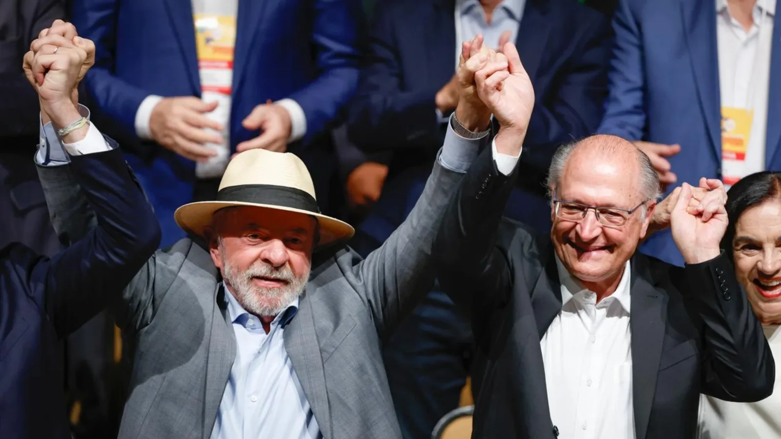 Lula atribui mudança do PL sobre jornada à pressão popular