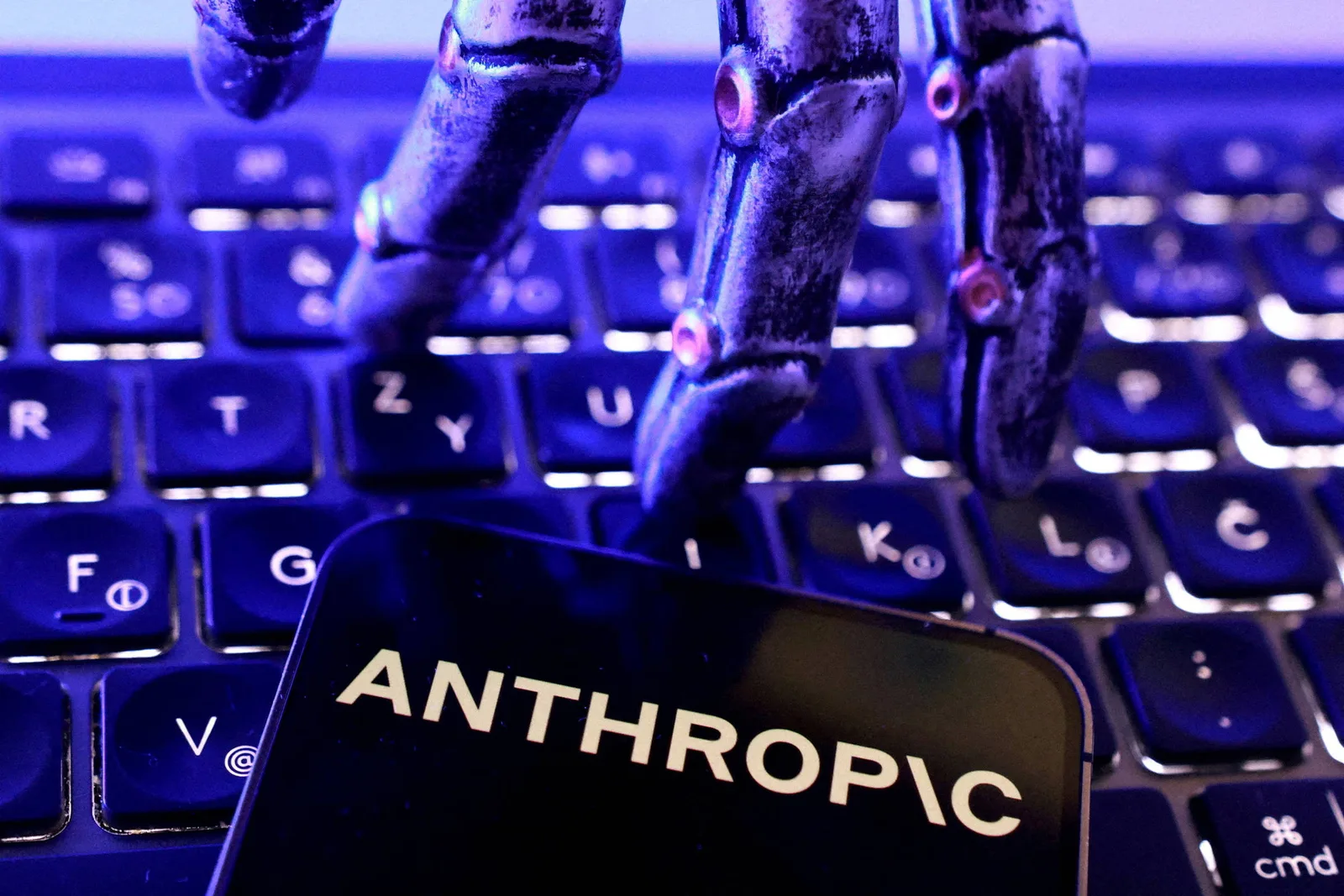 Anthropic bloqueia tentativas de usar IA em pesquisas sobre armas biológicas